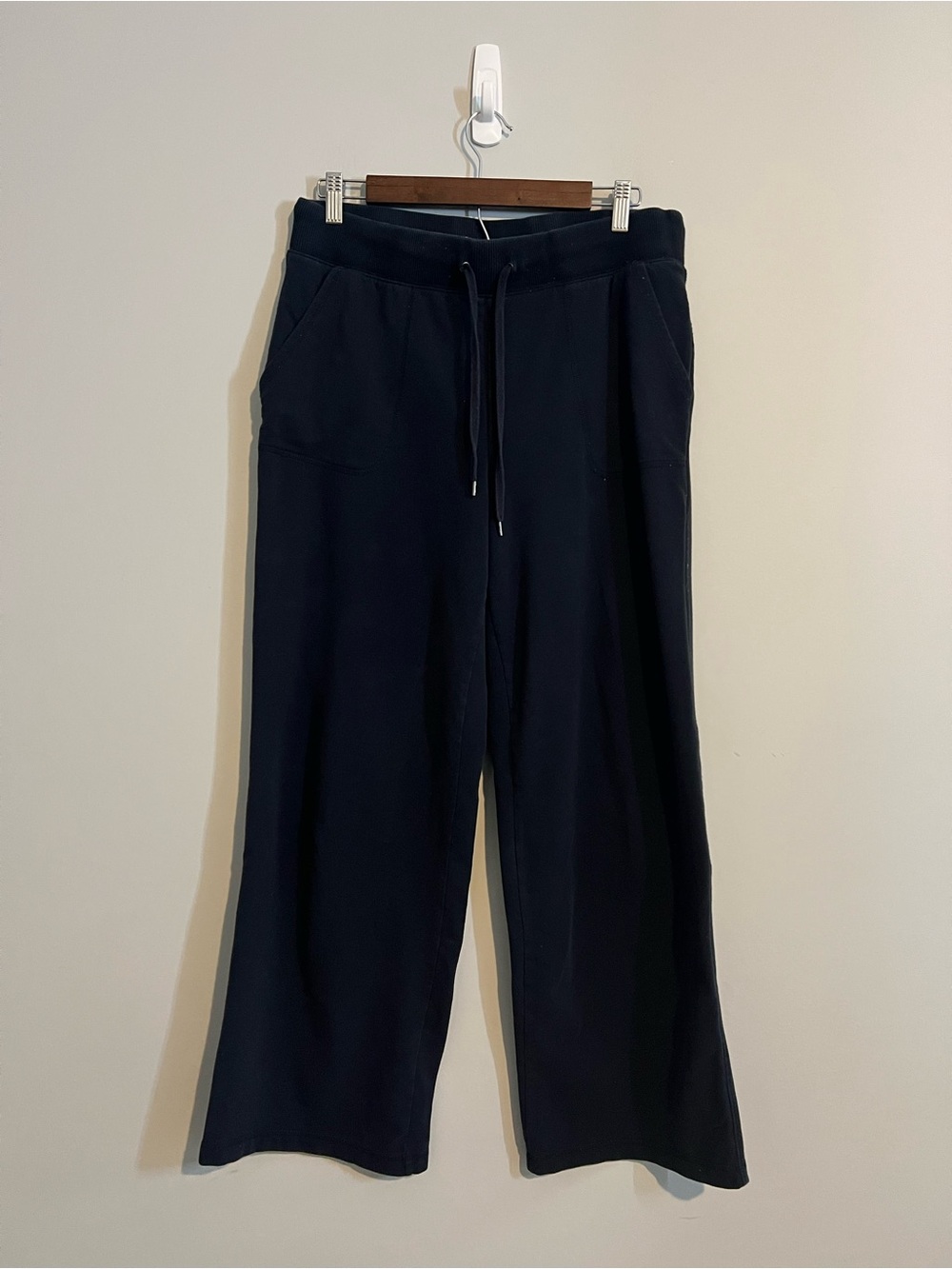 L.L. Bean Wide-Leg Drawstring Sweatpants Women’s Size Medium
